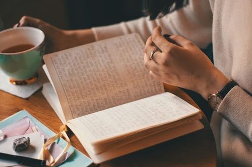 How To Start a Gratitude Journal for a More Fulfilled Life